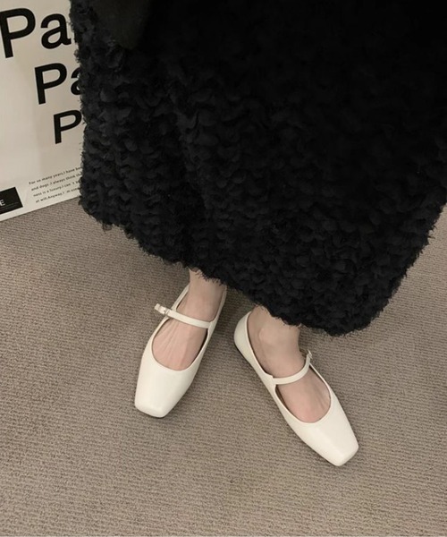 AMELY(エミリー)の「ストラップパンプス(パンプス・レディース・アイボリー/ブラウン/シルバー/ブラック/ゴールド/ベージュ・37/36/39/38/35)」の2枚目の写真