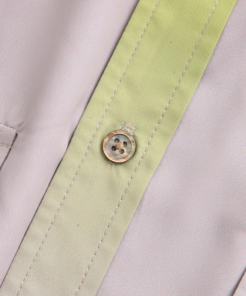 ADAM ET ROPE'（アダムエロペ）の「ルーズクレリック グラデーション レギュラーカラー シャツ / ユニセックス（シャツ/ブラウス・メンズ・ブルー系その他5/イエロー系その他3・M/L）」の10枚目の写真