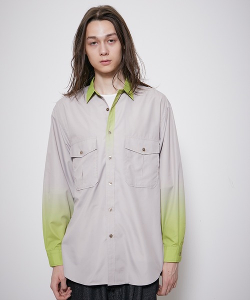 ADAM ET ROPE'（アダムエロペ）の「ルーズクレリック グラデーション レギュラーカラー シャツ / ユニセックス（シャツ/ブラウス・メンズ・ブルー系その他5/イエロー系その他3・M/L）」の13枚目の写真