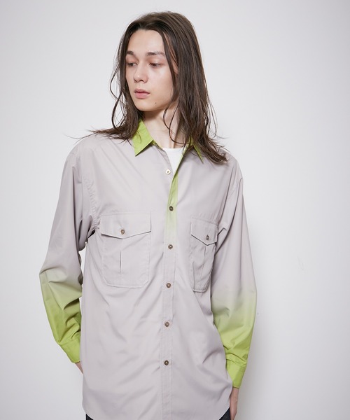 ADAM ET ROPE'（アダムエロペ）の「ルーズクレリック グラデーション レギュラーカラー シャツ / ユニセックス（シャツ/ブラウス・メンズ・ブルー系その他5/イエロー系その他3・M/L）」の14枚目の写真