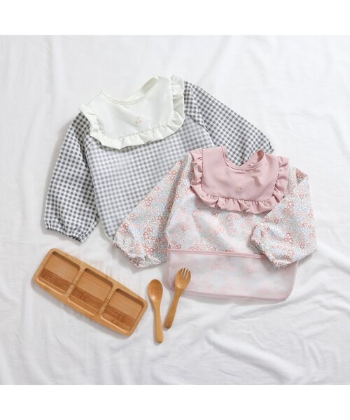 apres les cours（アプレレクール）の「おめかしお食事用エプロン（マグ/哺乳瓶/お食事グッズ・キッズ・グレー/ベージュ/ネイビー/ピンク・90）」の8枚目の写真