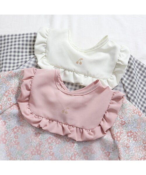 apres les cours（アプレレクール）の「おめかしお食事用エプロン（マグ/哺乳瓶/お食事グッズ・キッズ・グレー/ベージュ/ネイビー/ピンク・90）」の9枚目の写真