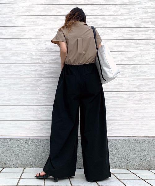 Q(キュー)の「COOLタッチオールインワン(つなぎ/オールインワン・レディース・ベージュ/ブラック・MEDIUM)」の4枚目の写真