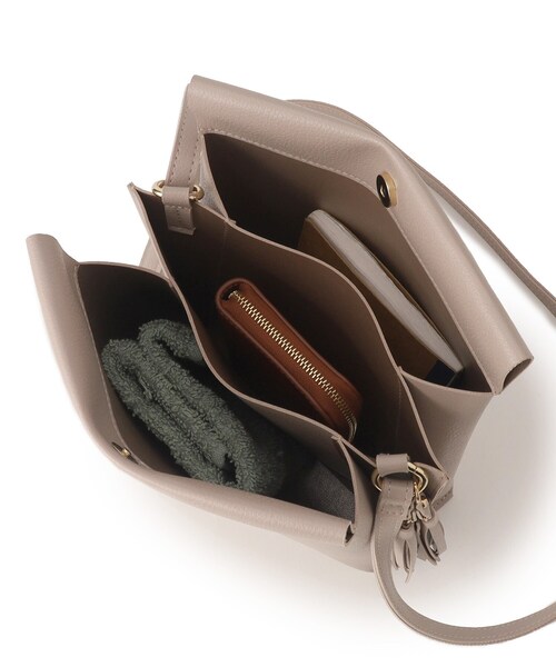 grove（グローブ）の「◆ダブルタッセル3層ショルダー（ショルダーバッグ・レディース・ライトグレー/シルバー/アイボリー/ブラック/ブルー系その他・00）」の12枚目の写真