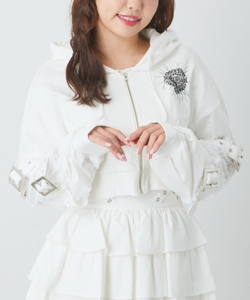 Ank Rouge（アンクルージュ）の「ゴシックショートパーカー（パーカー・レディース・ホワイト/ブラック/ピンク/ブルー・M）」の2枚目の写真