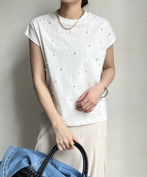 DouDou(ドゥドゥ)の「【WEB限定】ランダムパールTEE(Tシャツ/カットソー・レディース・ブラック/ホワイト・FREE)」の9枚目の写真