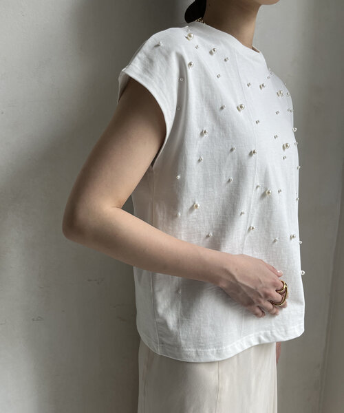 DouDou(ドゥドゥ)の「【WEB限定】ランダムパールTEE(Tシャツ/カットソー・レディース・ブラック/ホワイト・FREE)」の18枚目の写真