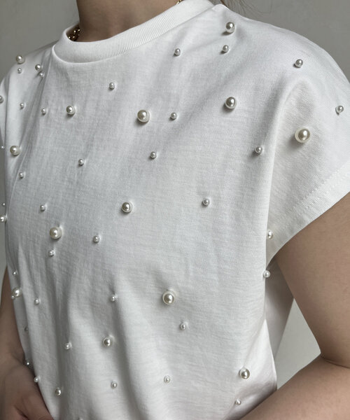 DouDou(ドゥドゥ)の「【WEB限定】ランダムパールTEE(Tシャツ/カットソー・レディース・ブラック/ホワイト・FREE)」の20枚目の写真
