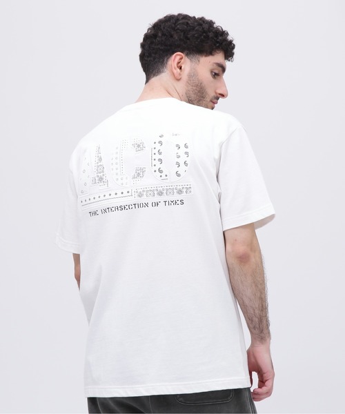 AVIREX（アヴィレックス）の「《CROSSOVER》DENIM POCKET T-SHIRT / クロスオーバー デニム ポケット Tシャツ  / AVIREX / アヴィレックス（Tシャツ/カットソー・メンズ・ホワイト/ブラック/オリーブ・MEDIUM/LARGE/X-LARGE/XX-LARGE）」の5枚目の写真