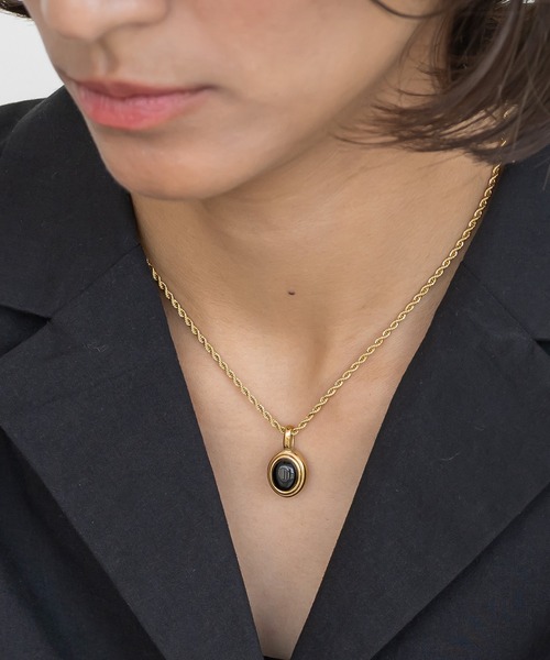abaskdesign(アバスクデザイン)の「金属アレルギー対応 天然石ツイストロープペンダントステンレスネックレス(ネックレス・レディース・ブラック/ホワイト・FREE)」の1枚目の写真
