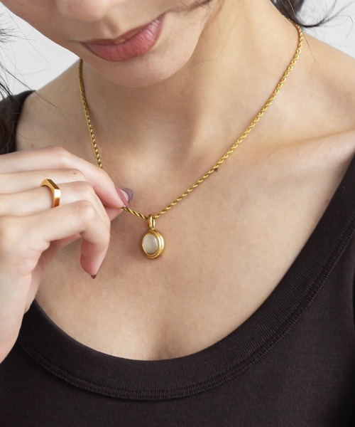 abaskdesign(アバスクデザイン)の「金属アレルギー対応 天然石ツイストロープペンダントステンレスネックレス(ネックレス・レディース・ブラック/ホワイト・FREE)」の11枚目の写真