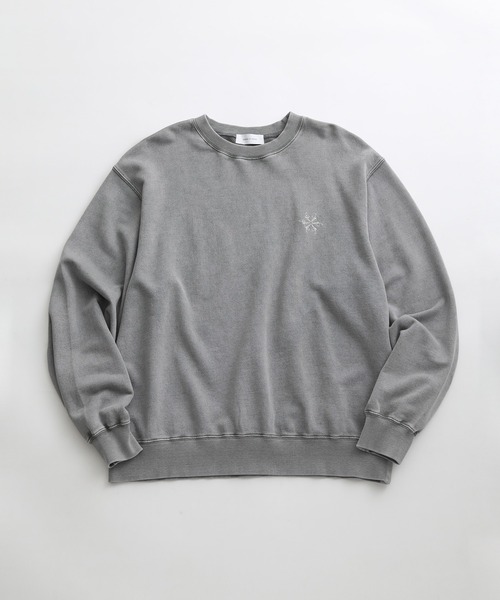 ADAM ET ROPE'（アダムエロペ）の「オーガニックコットン クルーネック ロゴ スウェット / UNISEX（スウェット・メンズ・スミクロ/ブルー系その他3/パープル系その他・L/M）」の2枚目の写真