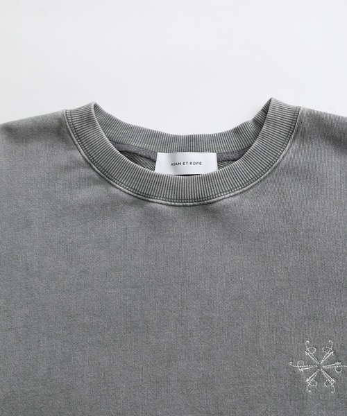 ADAM ET ROPE'（アダムエロペ）の「オーガニックコットン クルーネック ロゴ スウェット / UNISEX（スウェット・メンズ・スミクロ/ブルー系その他3/パープル系その他・L/M）」の4枚目の写真