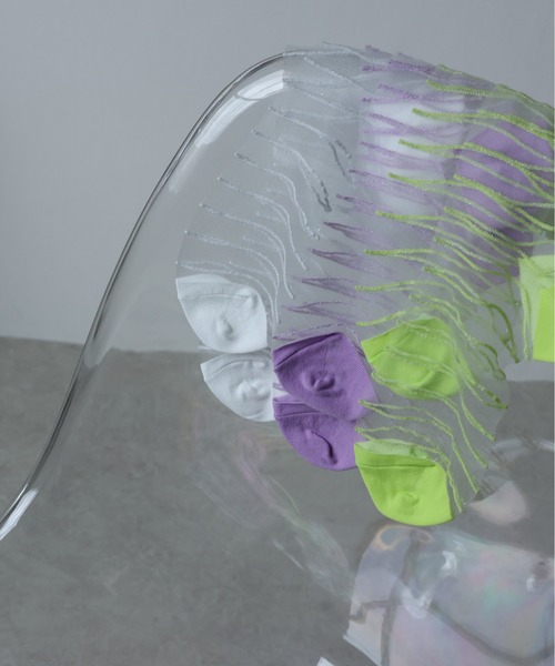 emesuelee（エメスーリー）の「ラインシアーソックス（ソックス/靴下・レディース・ブラック/レッド/ホワイト/ピンク/イエロー/パープル/ブルー・フリー）」の11枚目の写真