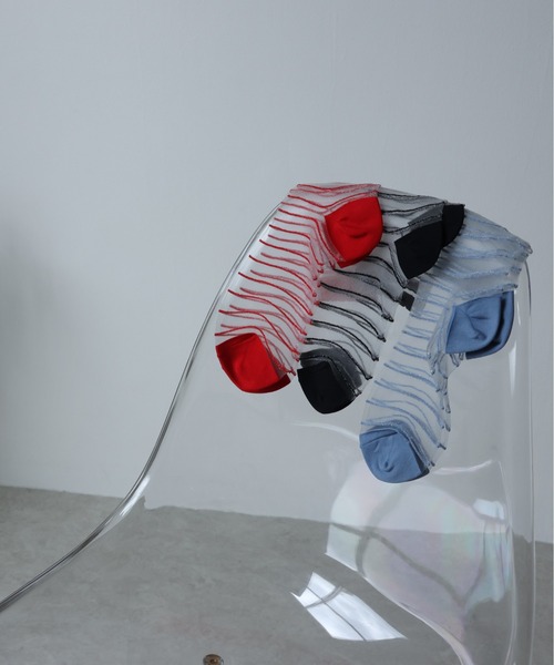 emesuelee（エメスーリー）の「ラインシアーソックス（ソックス/靴下・レディース・ブラック/レッド/ホワイト/ピンク/イエロー/パープル/ブルー・フリー）」の12枚目の写真