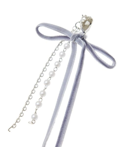 earth music&ecology（アースミュージックアンドエコロジー）の「ベロアリボンロングピアス（ピアス（両耳用）・レディース・ベージュ/グレー・FREE）」の11枚目の写真