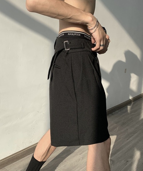 NOWLE(ノウル)の「【NOWLE】シングルタック ショート スラックス(スラックス・メンズ・ブラック/グレー・LARGE/MEDIUM)」の12枚目の写真