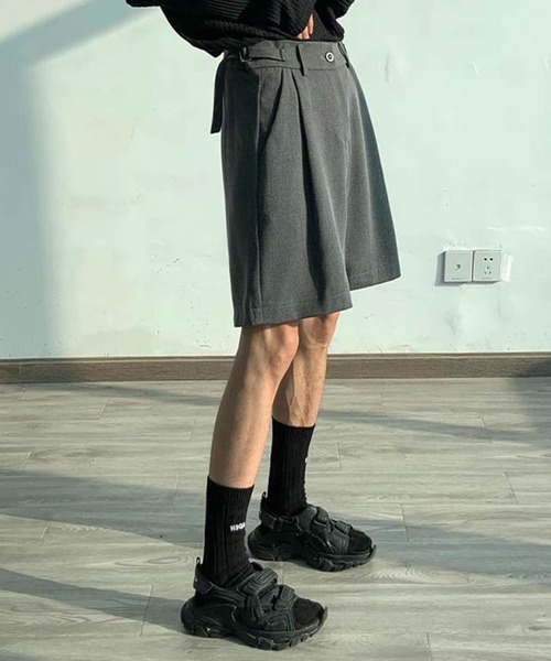 NOWLE(ノウル)の「【NOWLE】シングルタック ショート スラックス(スラックス・メンズ・ブラック/グレー・LARGE/MEDIUM)」の7枚目の写真