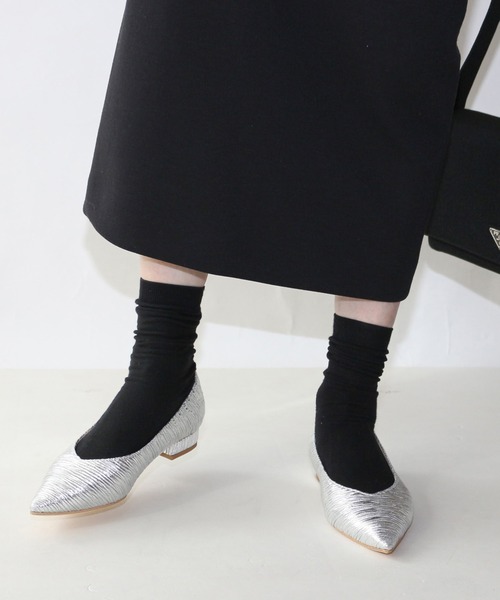 【セール】ポインテッドトゥVカットパンプス【低反発スポンジ入り】（パンプス）｜Fin（フィン）