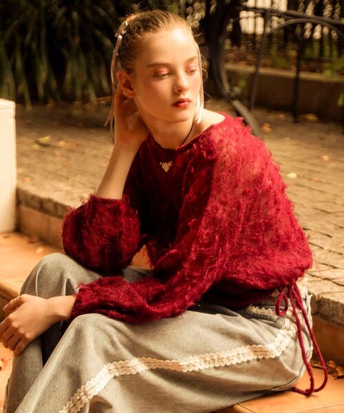 MAJESTIC LEGON(マジェスティックレゴン)の「エアリーフリンジドロストニット(ニット/セーター・レディース・アイボリー/ピンク/ボルドー/ブルー系その他5・MEDIUM)」の4枚目の写真