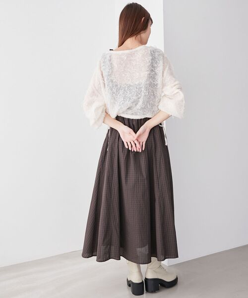 MAJESTIC LEGON(マジェスティックレゴン)の「エアリーフリンジドロストニット(ニット/セーター・レディース・アイボリー/ピンク/ボルドー/ブルー系その他5・MEDIUM)」の10枚目の写真