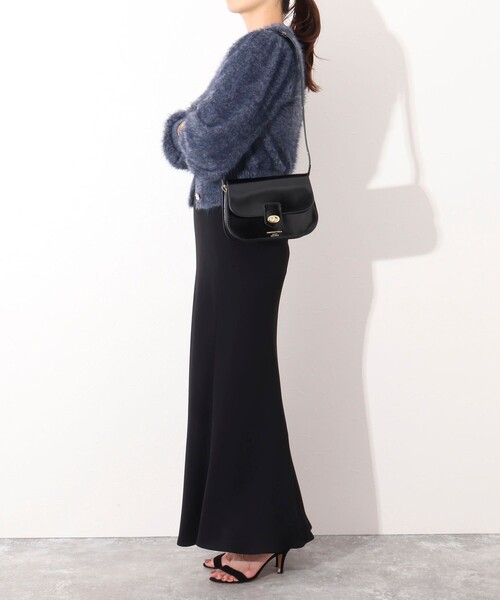 NOLLEY’S(ノーリーズ)の「【CHRISTIAN VILLA/クリスチャンヴィラ】 カブセショルダーバッグ(ショルダーバッグ・レディース・ブラック・FREE)」の9枚目の写真