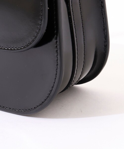 NOLLEY’S(ノーリーズ)の「【CHRISTIAN VILLA/クリスチャンヴィラ】 カブセショルダーバッグ(ショルダーバッグ・レディース・ブラック・FREE)」の22枚目の写真