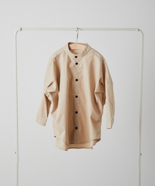 riziere（リジェール）の「バンドカラーリラックスシャツ（ボタン取り外し対応）（シャツ/ブラウス・キッズ・ホワイト/ベージュ/グレー/ブラック・90/100/110/120/130/140/150/160）」の5枚目の写真