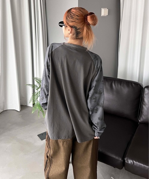 sedacle(セダクル)の「タイダイラグランロンT(Tシャツ/カットソー・メンズ・ボルドー/ブルーグレー/ブルー/ブラック系その他/チャコールグレー・SMALL/MEDIUM/LARGE)」の12枚目の写真