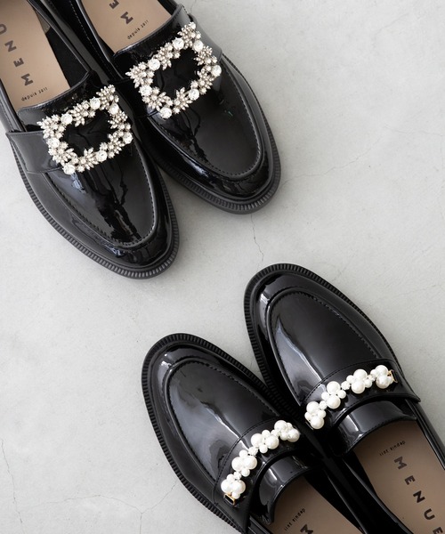 menue(メヌエ)の「2タイプ モチーフ付き 厚底ソール ローファー(ローファー・レディース・ブラック系2/ブラック系1・LL/L/M/S)」の22枚目の写真