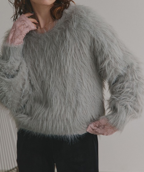 ad thie（アドティエ）の「ふんわりシャギー ニットプルオーバー