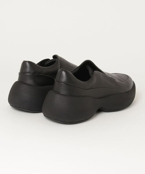 VEIN （ヴェイン）の「カウレザー オーバルソールトレーナー /  COW LEATHER OVAL SOLE TRAINER（スニーカー・メンズ・ブラック・42/41/43）」の5枚目の写真