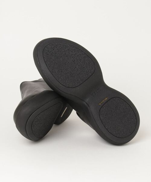 VEIN （ヴェイン）の「カウレザー オーバルソールトレーナー /  COW LEATHER OVAL SOLE TRAINER（スニーカー・メンズ・ブラック・42/41/43）」の6枚目の写真