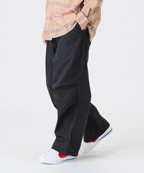 B:MING by BEAMS（ビーミングバイビームス）の「コットンナイロン オーバーパンツ（その他パンツ・メンズ・オリーブ/ブラック・L/M/S/XL）」の5枚目の写真
