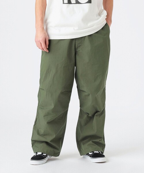 B:MING by BEAMS（ビーミングバイビームス）の「コットンナイロン オーバーパンツ（その他パンツ・メンズ・オリーブ/ブラック・L/M/S/XL）」の10枚目の写真