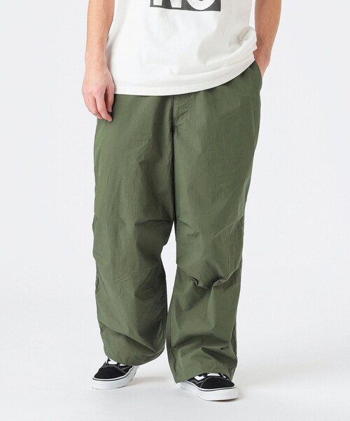 B:MING by BEAMS（ビーミングバイビームス）の「コットンナイロン オーバーパンツ（その他パンツ・メンズ・オリーブ/ブラック・L/M/S/XL）」の11枚目の写真