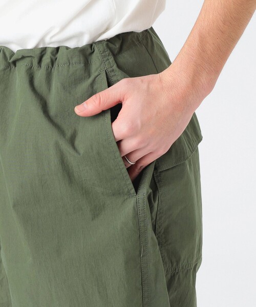 B:MING by BEAMS（ビーミングバイビームス）の「コットンナイロン オーバーパンツ（その他パンツ・メンズ・オリーブ/ブラック・L/M/S/XL）」の18枚目の写真