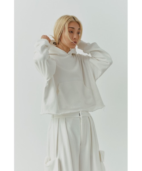 ALEXIA STAM（アリシアスタン）の「Distressed Cropped Hoodie /クロップドダメージフーディー（スウェット・レディース・ヘザーグレー/ホワイト/ネイビー・FREE）」の12枚目の写真