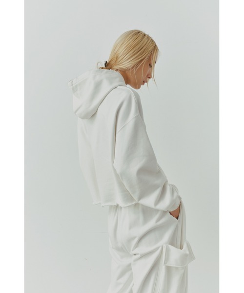 ALEXIA STAM（アリシアスタン）の「Distressed Cropped Hoodie /クロップドダメージフーディー（スウェット・レディース・ヘザーグレー/ホワイト/ネイビー・FREE）」の14枚目の写真