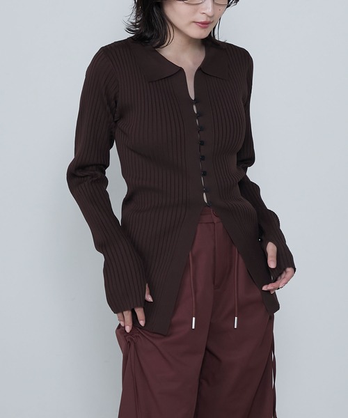 le ELMi（ルエルミ）の「Skipper polo knit slim fit cardigan / スキッパー ポロニット スリム フィットカーディガン（カーディガン/ボレロ・レディース・ブラウン/アイボリー/グレー・FREE）」の3枚目の写真