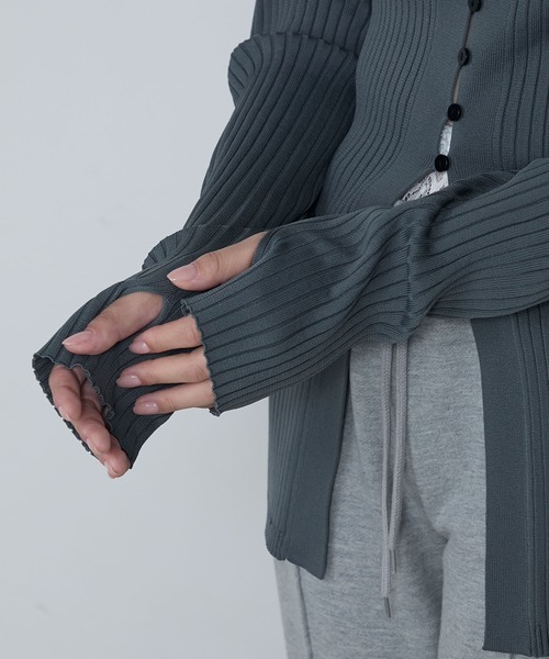 le ELMi（ルエルミ）の「Skipper polo knit slim fit cardigan / スキッパー ポロニット スリム フィットカーディガン（カーディガン/ボレロ・レディース・ブラウン/アイボリー/グレー・FREE）」の22枚目の写真