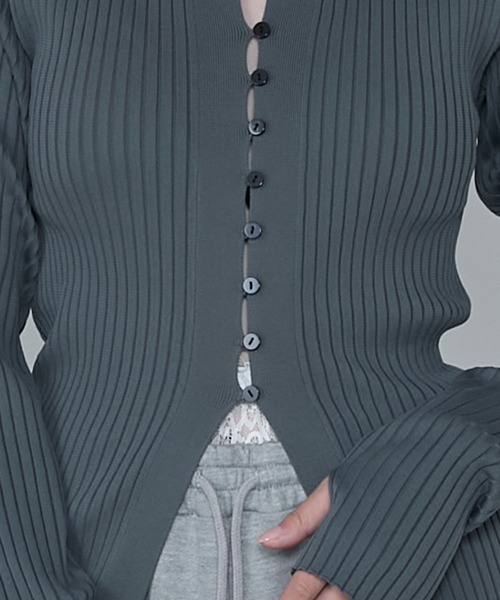 le ELMi（ルエルミ）の「Skipper polo knit slim fit cardigan / スキッパー ポロニット スリム フィットカーディガン（カーディガン/ボレロ・レディース・ブラウン/アイボリー/グレー・FREE）」の6枚目の写真