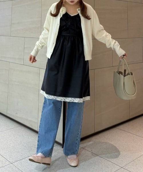 idem(イデム)の「leather frill onepiece/レザーフリルキャミワンピース(ワンピース・レディース・ブラック/ベージュ・FREE)」の5枚目の写真