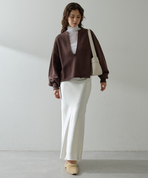 スウェットVネックプルオーバー2（スウェット）｜Whim Gazette