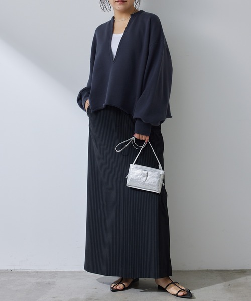 極美品ꕥウィムガゼット スウェットVネックプルオーバー 短丈 人気 定番 極美品ꕥウィムガゼット スウェットVネックプルオーバー 短丈