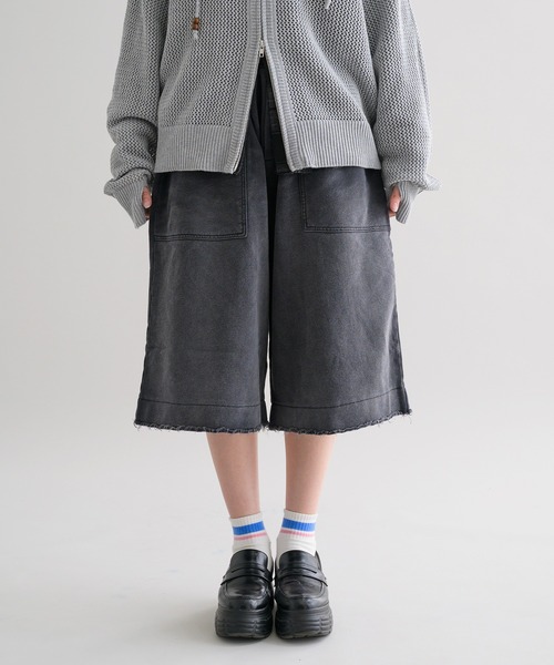 EPNK（イーピーエヌケー）の「【EPNK】Faded carpenter sweat shorts / フェイデッドカーペンタースウェットショーツ（スウェットパンツ・メンズ・ブラック・SMALL/LARGE/MEDIUM）」の16枚目の写真