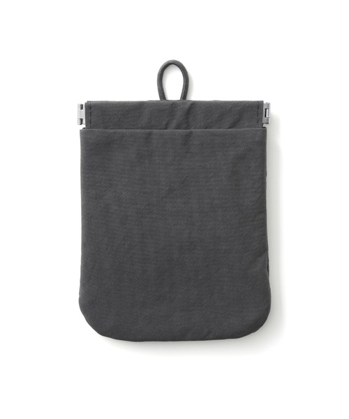 無印良品（ムジルシリョウヒン）の「リンクルナイロン　片手で開くフラットポーチ　Ｓ　約１２．５×１０．３ｃｍ（ポーチ・レディース・ダークグレー/ピンク/グレー・FREE）」の2枚目の写真