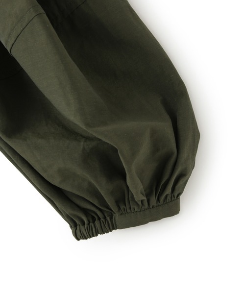 ADAM ET ROPE'（アダムエロペ）の「【サステナブル】ペプラムブラウス（シャツ/ブラウス・レディース・カーキ/ブラック/ホワイト・FREE）」の21枚目の写真