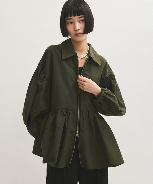 ADAM ET ROPE'（アダムエロペ）の「【サステナブル】ペプラムブラウス（シャツ/ブラウス・レディース・カーキ/ブラック/ホワイト・FREE）」の8枚目の写真