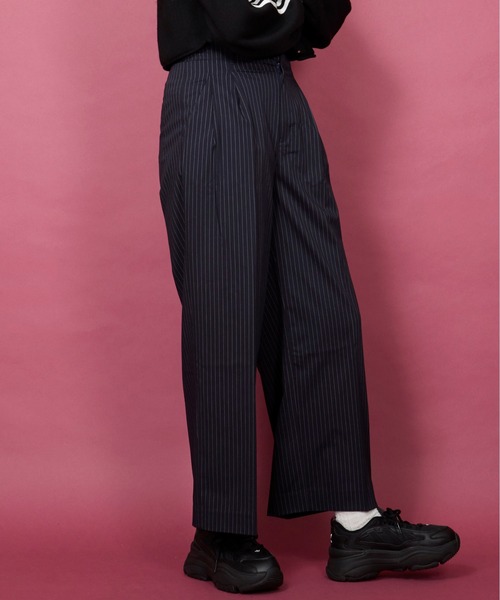 unrelaxing（アンリラクシング）の「ハイウエストストレートパンツ【セットアップ対応】（スラックス・レディース・ネイビー×ホワイト/グレー系その他・マルチサイズ）」の5枚目の写真